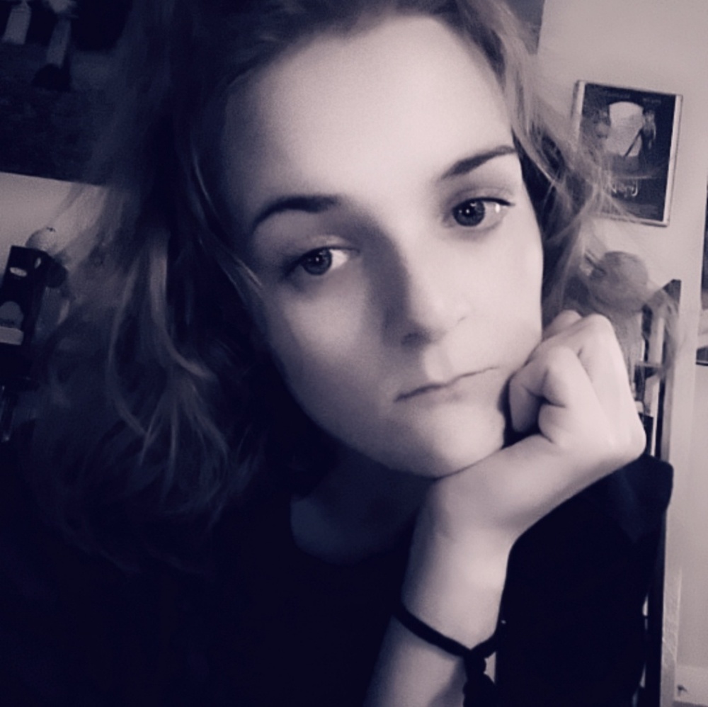 Meet your Posher, Courtney